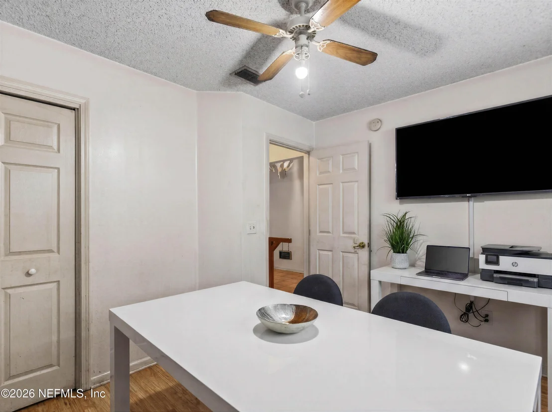 Photo of 1641 SPRING OAKS Lane