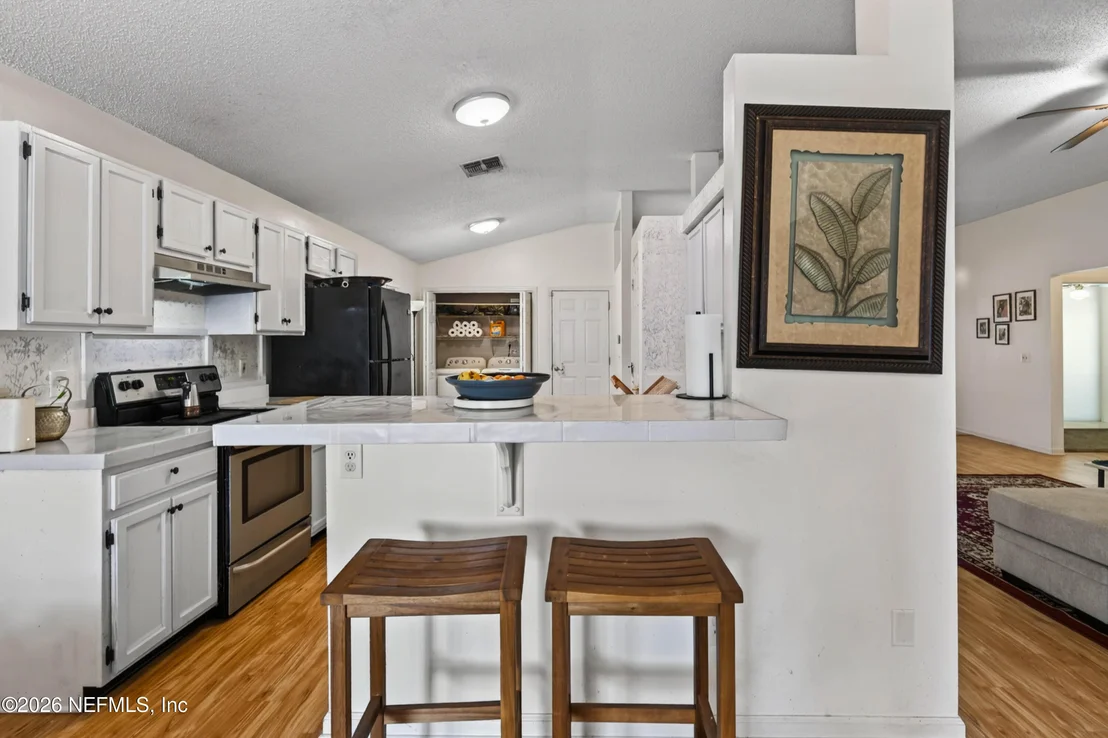 Photo of 1641 SPRING OAKS Lane