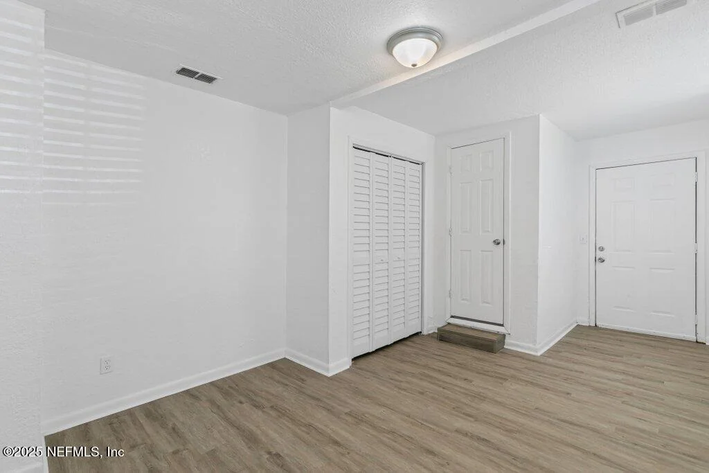 Photo of 2864 LEONID Road