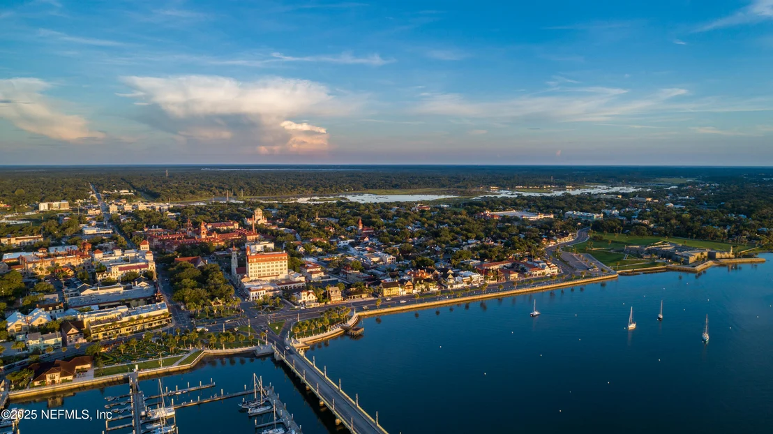 Photo of Unit 5A at 405 FLAGLER Boulevard