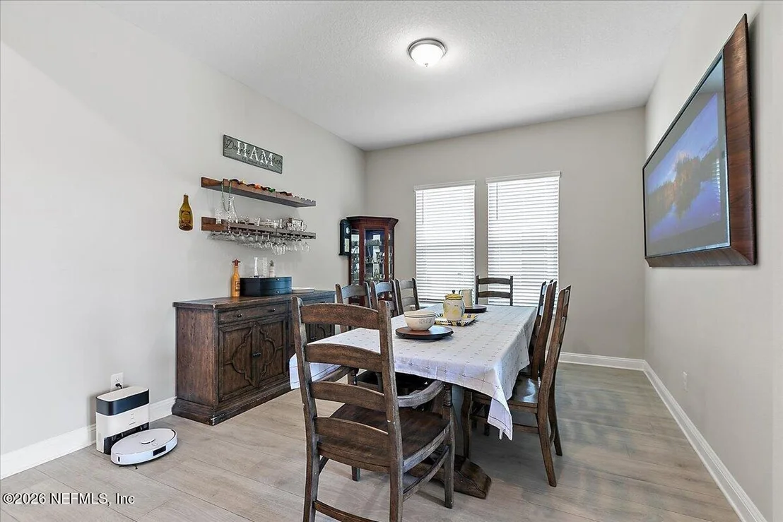Photo of 196 HOLLY LANDING Way