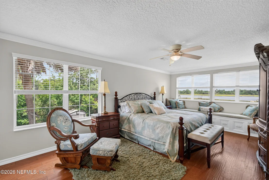 Photo of 1045 CEDAR BAY Road