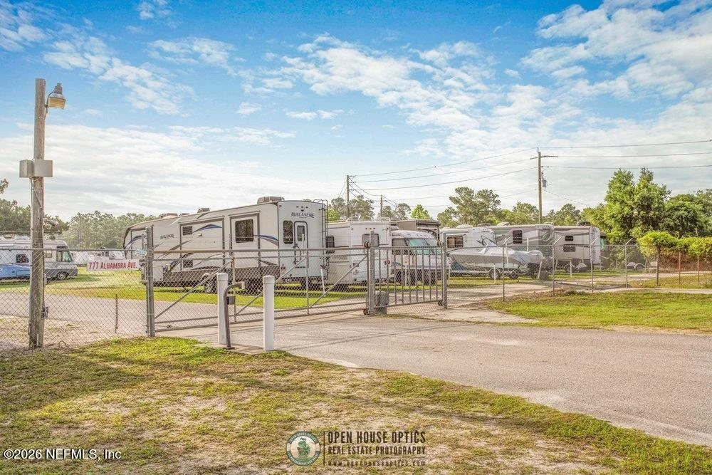 Photo of 639 ALEIDA Drive