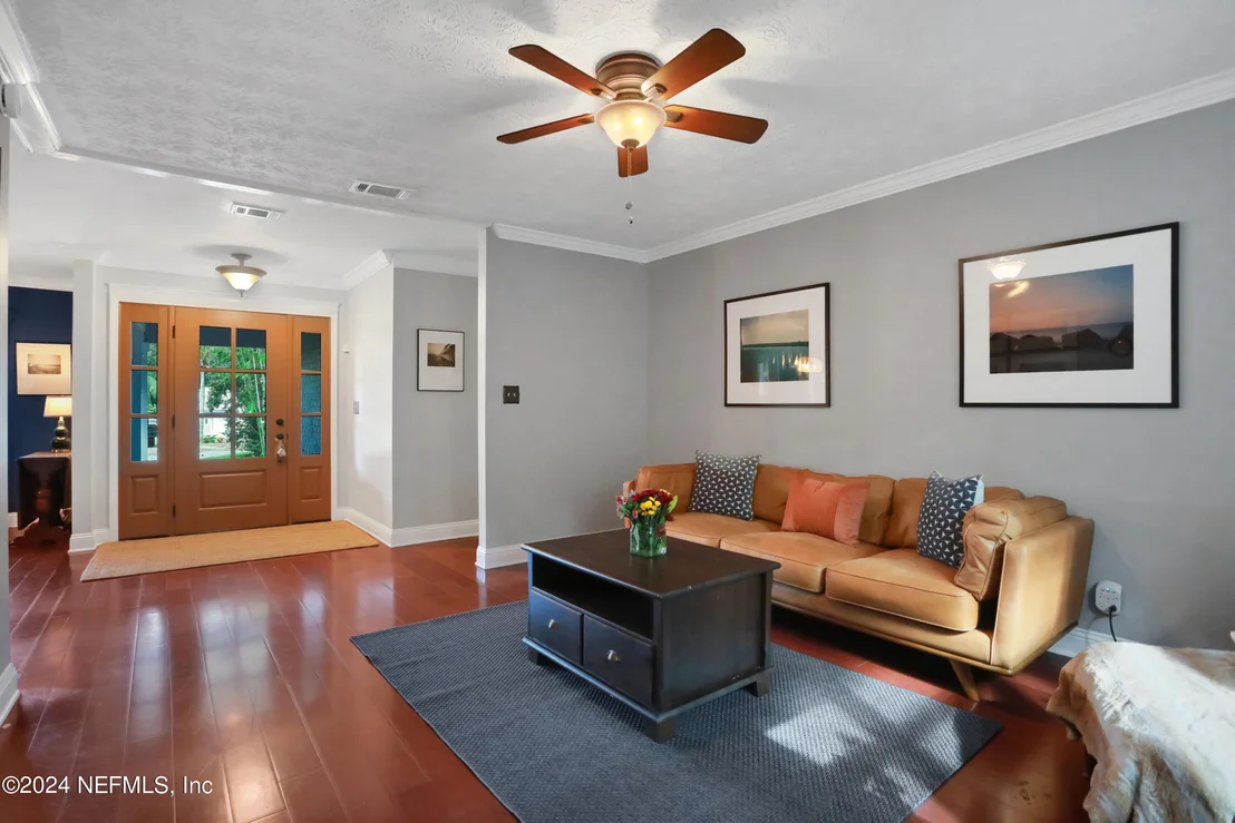 Photo of 6468 RIVER POINT Drive
