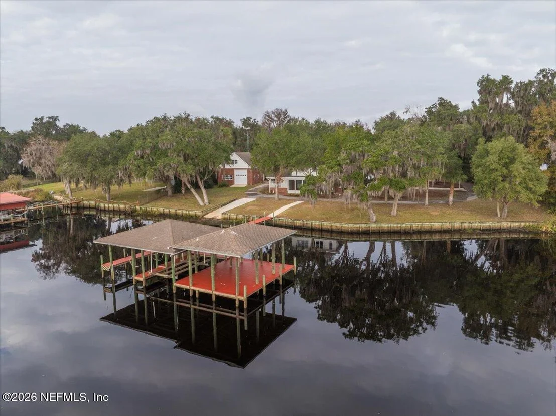 Photo of 533 W RIVER Road