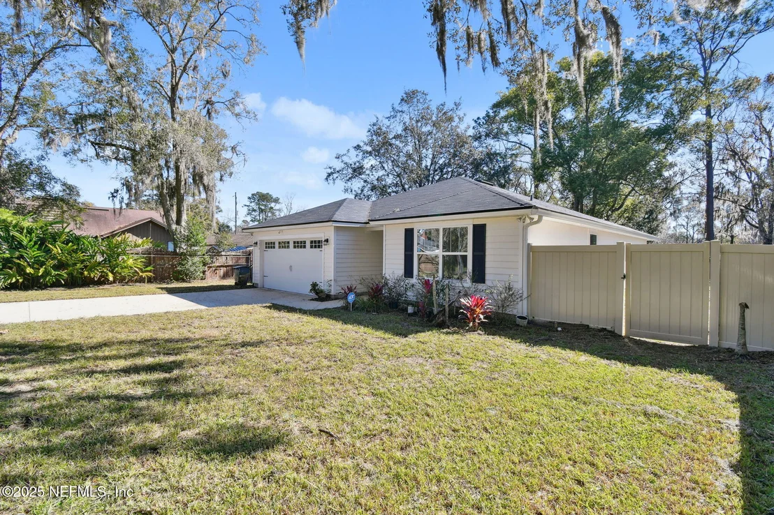 Photo of 2478 EBERSOL Road