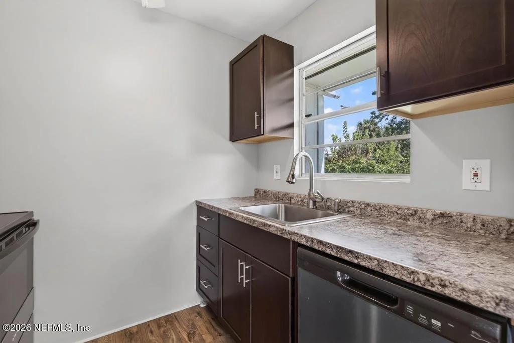 Photo of 344 5TH Way