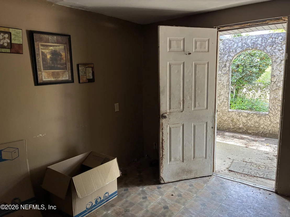 Photo of 420 INTERLACHEN Boulevard