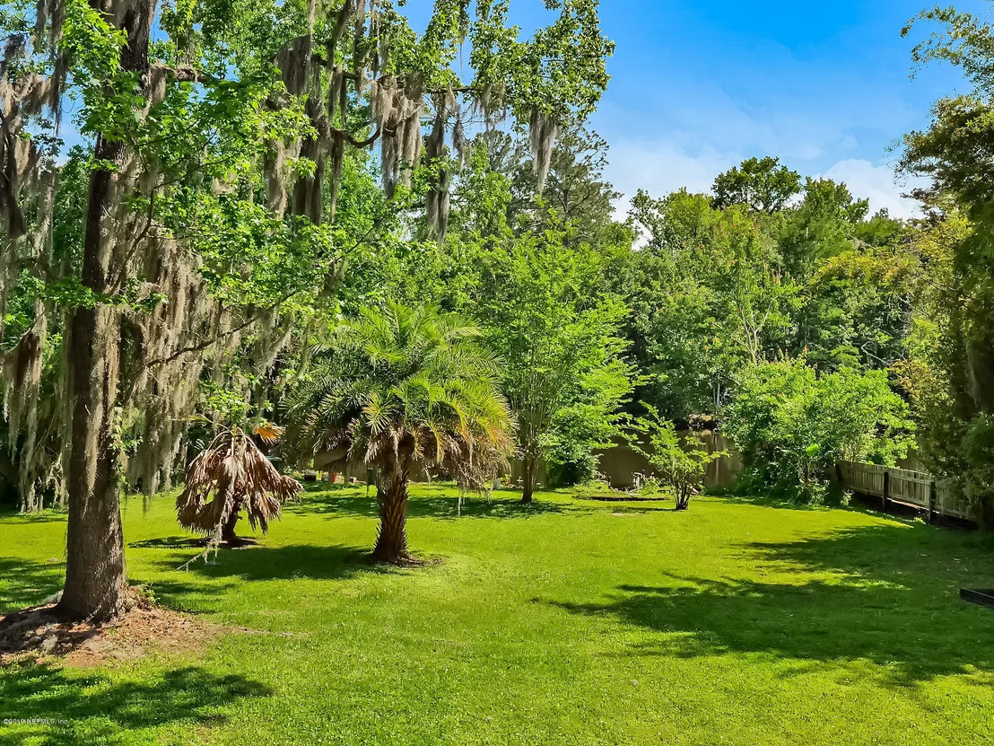 Photo of 7304 BOWDEN Circle