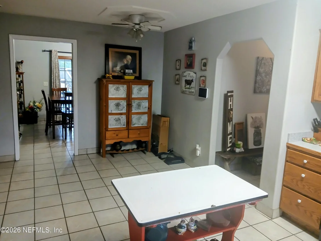 Photo of 115 CRESTWOOD Drive