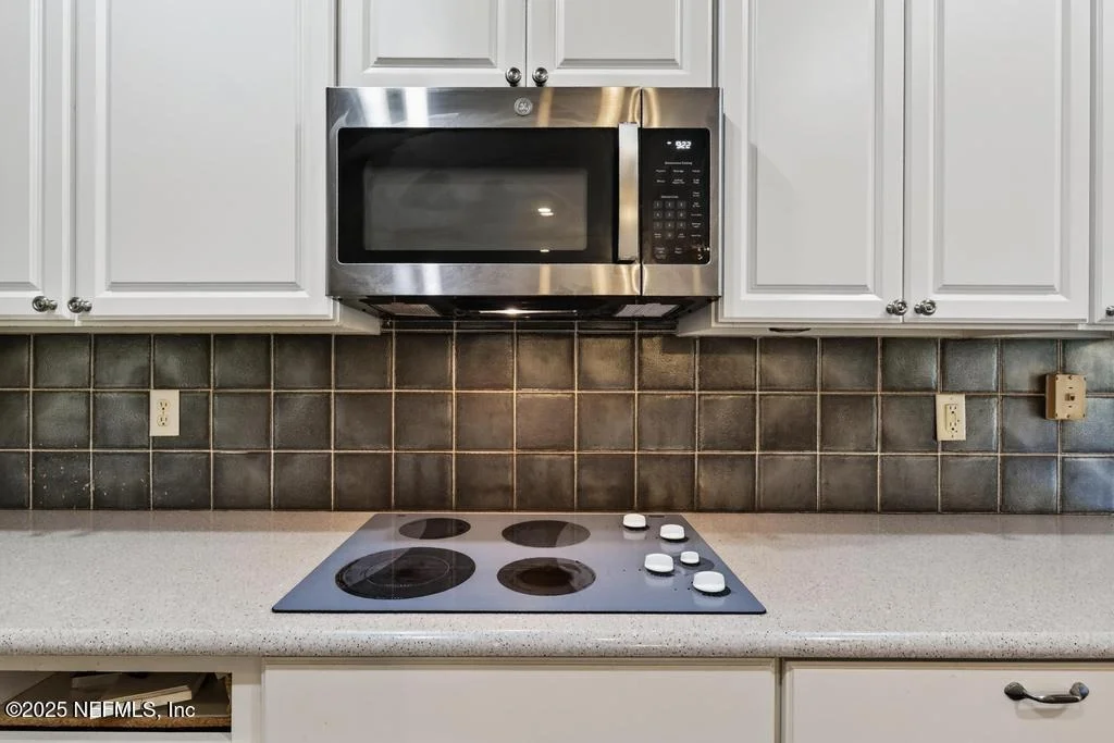 Photo of 313 VAN GOGH Circle
