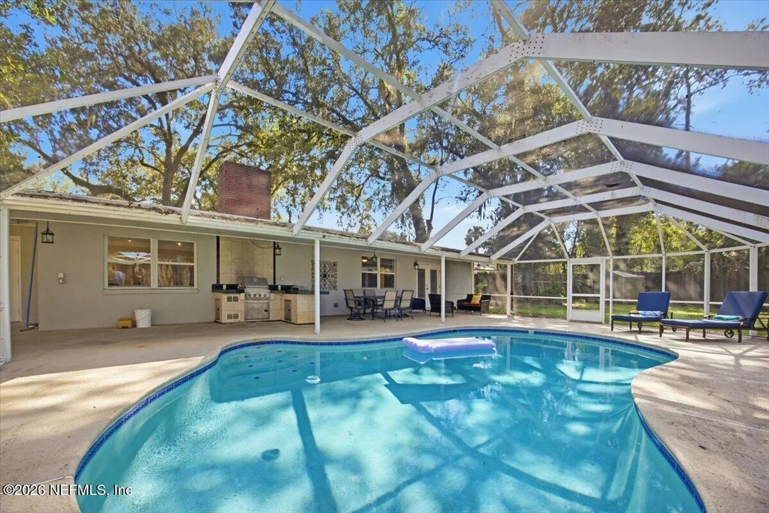 Photo of 6842 ESTRADA Road