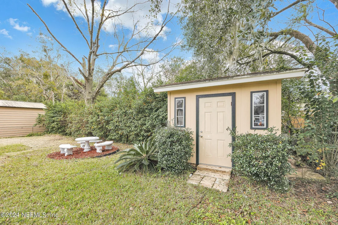 Photo of 6942 ROLLO Road