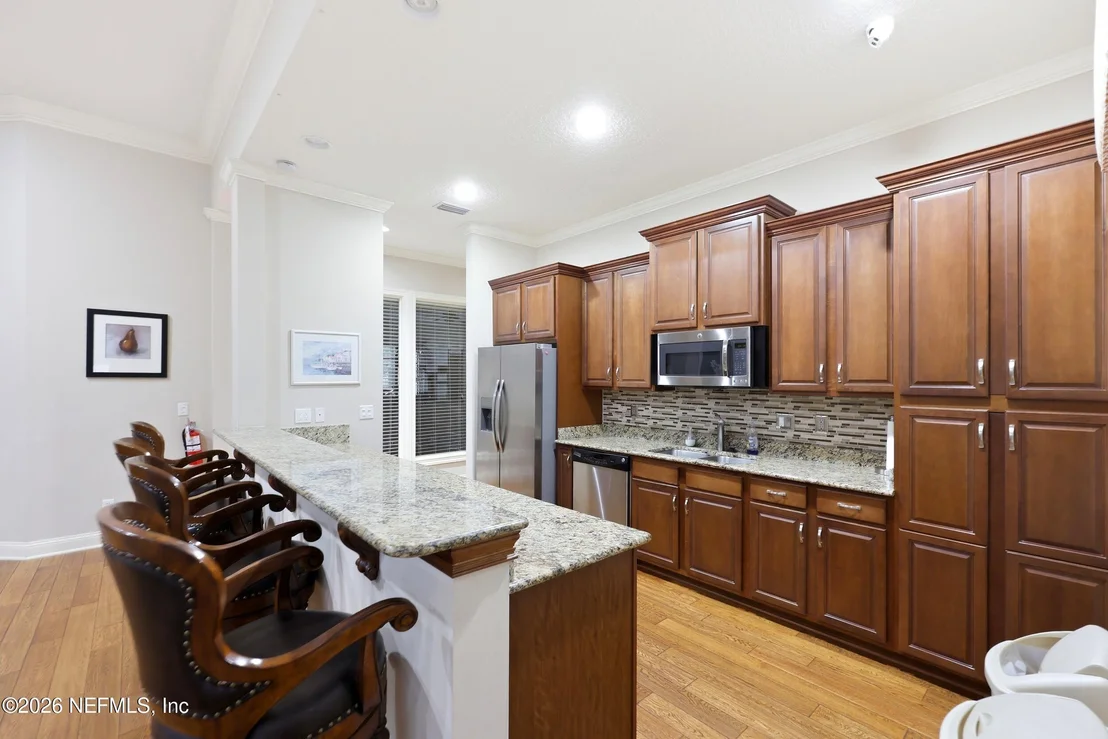 Photo of 382 SELOY Drive