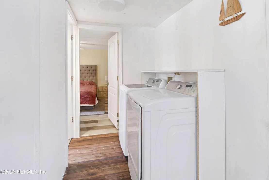 Photo of 116 LONDON Avenue