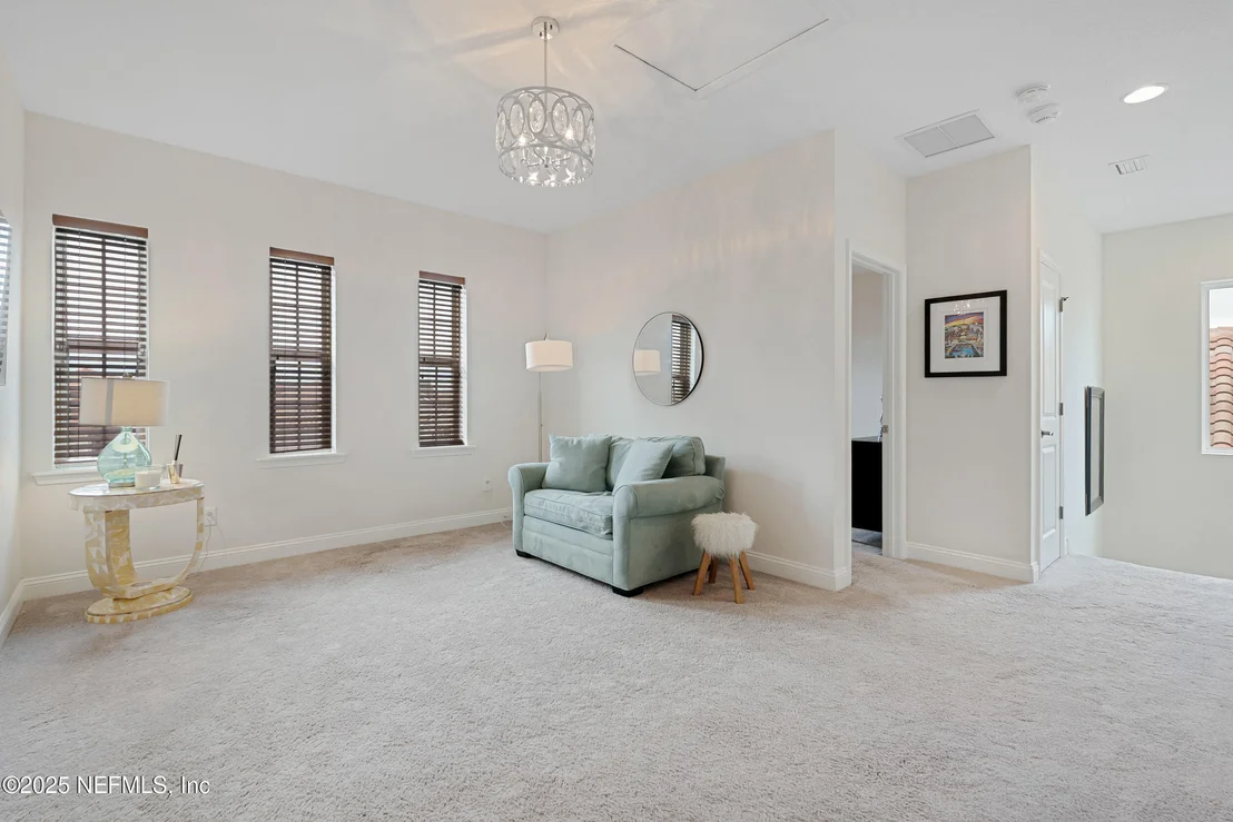 Photo of 41 RIALTO Drive