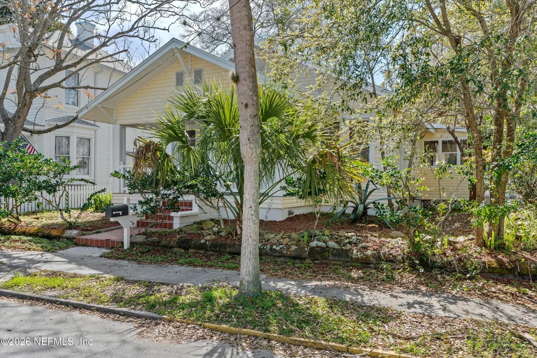 Photo of 33 CINCINNATI Avenue
