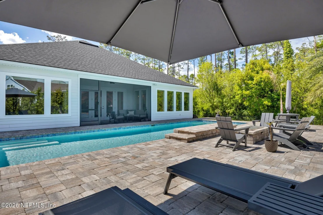 Photo of 11 FORESTVIEW Lane