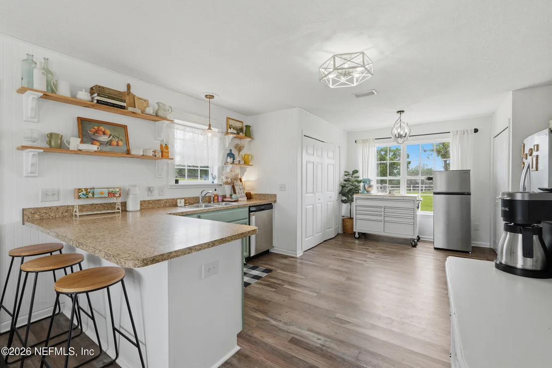 Photo of 8449 STATE ROAD 100