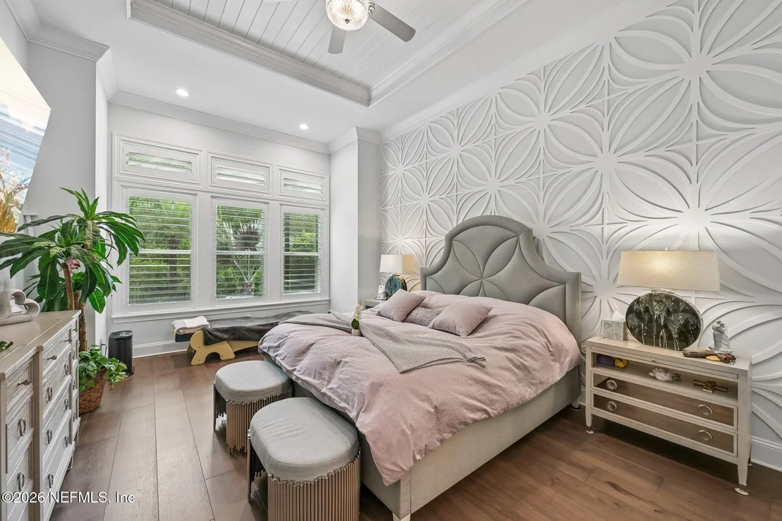 Photo of 375 SEAGROVE Drive