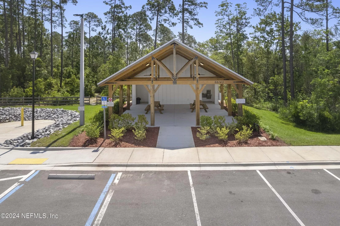 Photo of 65985 EDGEWATER Drive