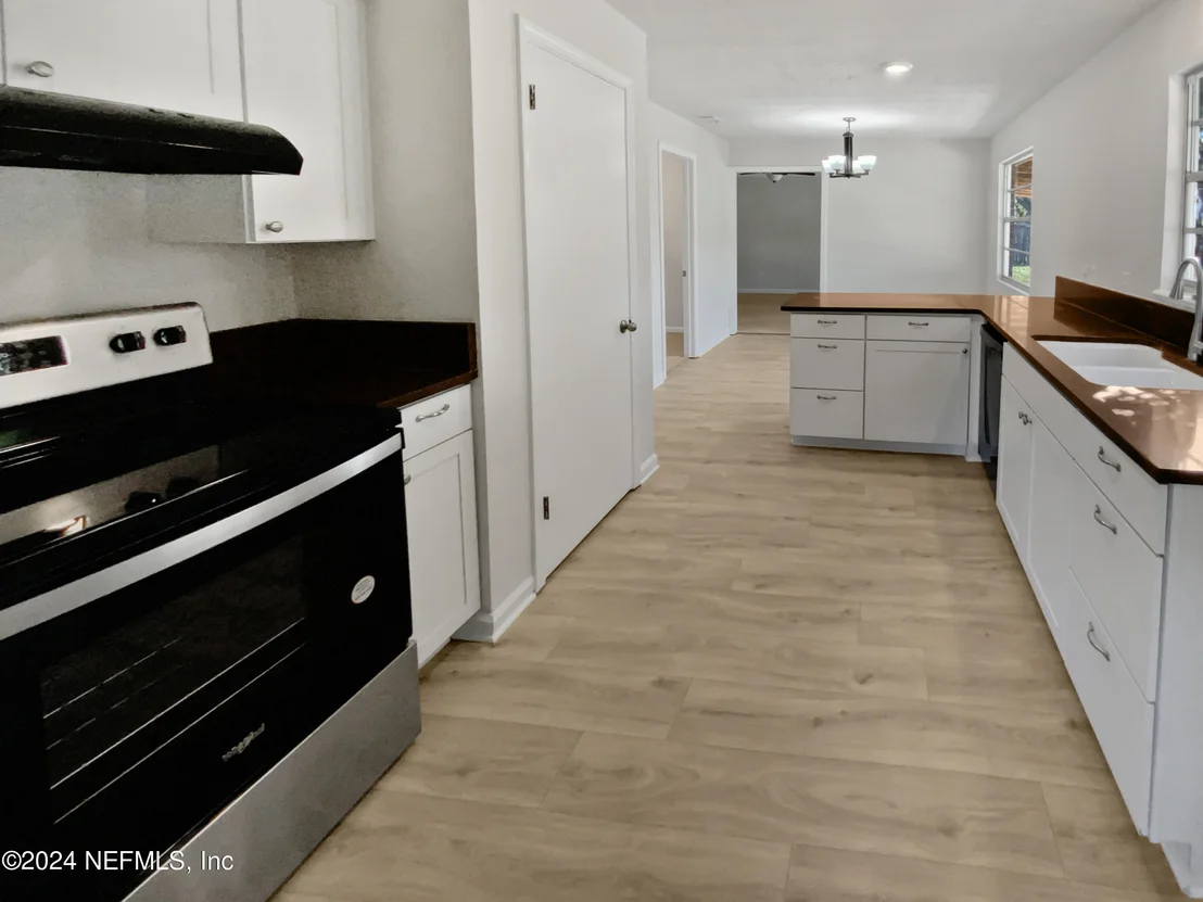 Photo of 5440 WEAVER Road