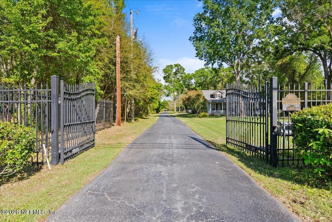 Photo of 4665 RAGGEDY POINT Road