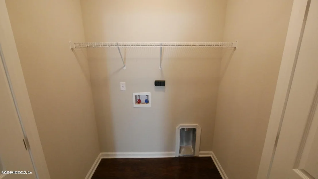 Photo of 8212 MAPLE Street