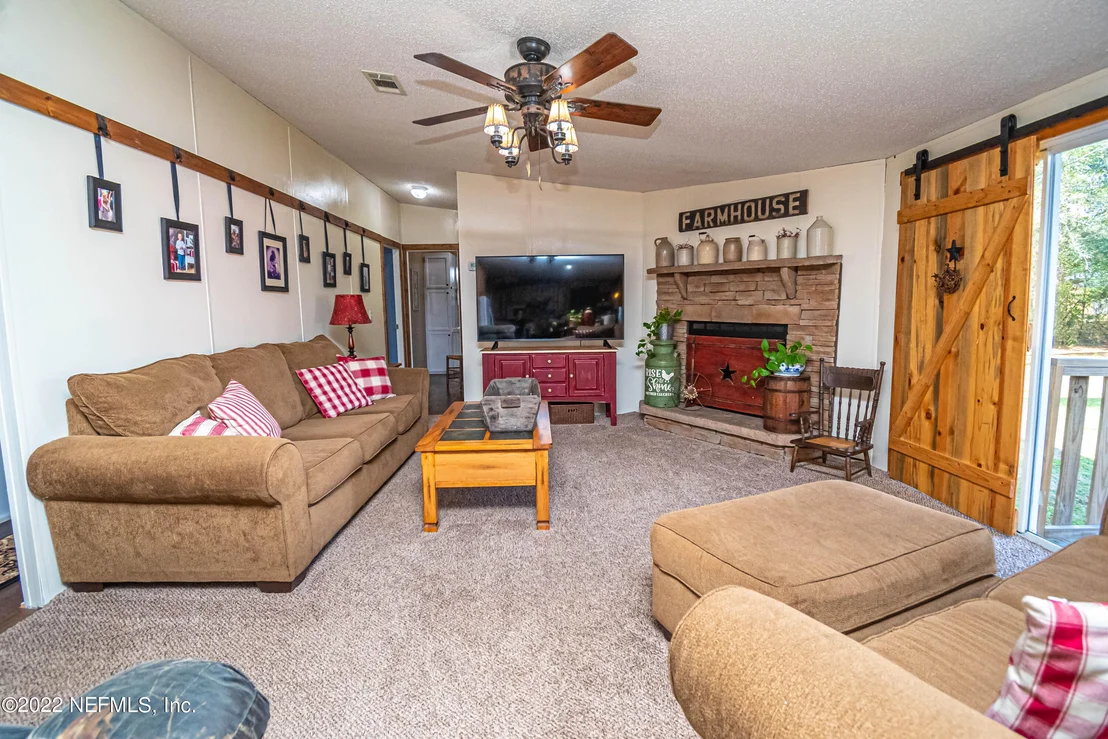 Photo of 11317 CR 122
