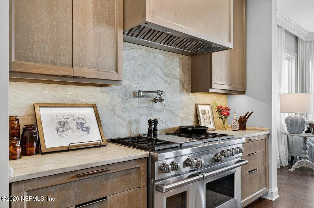 Photo of 4626 RIVER POINT Road W