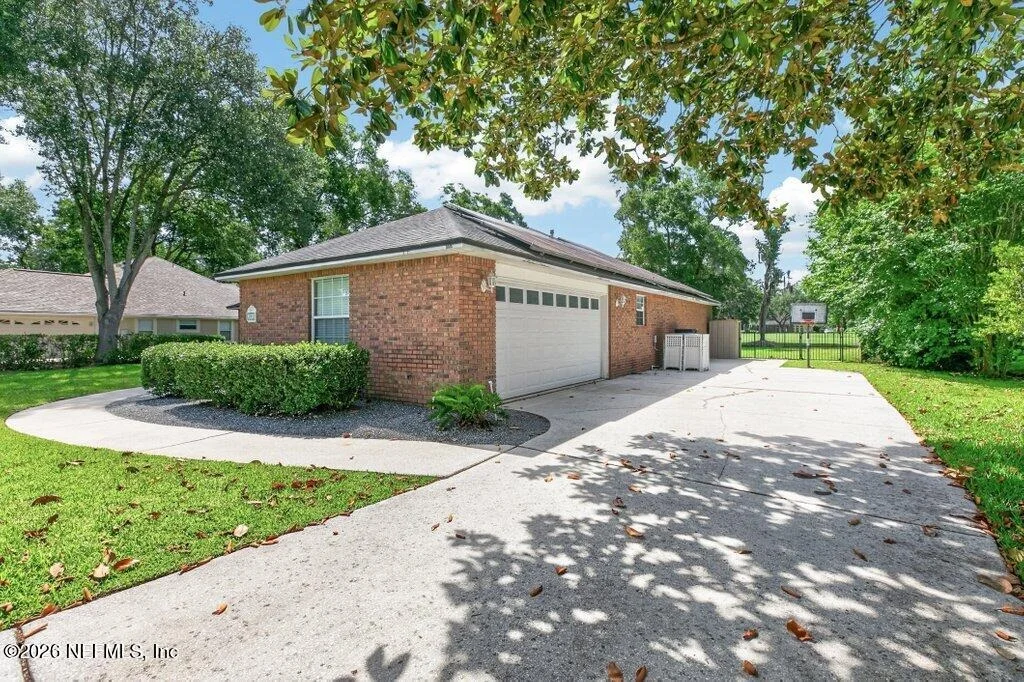 Photo of 385 LOLLY Lane