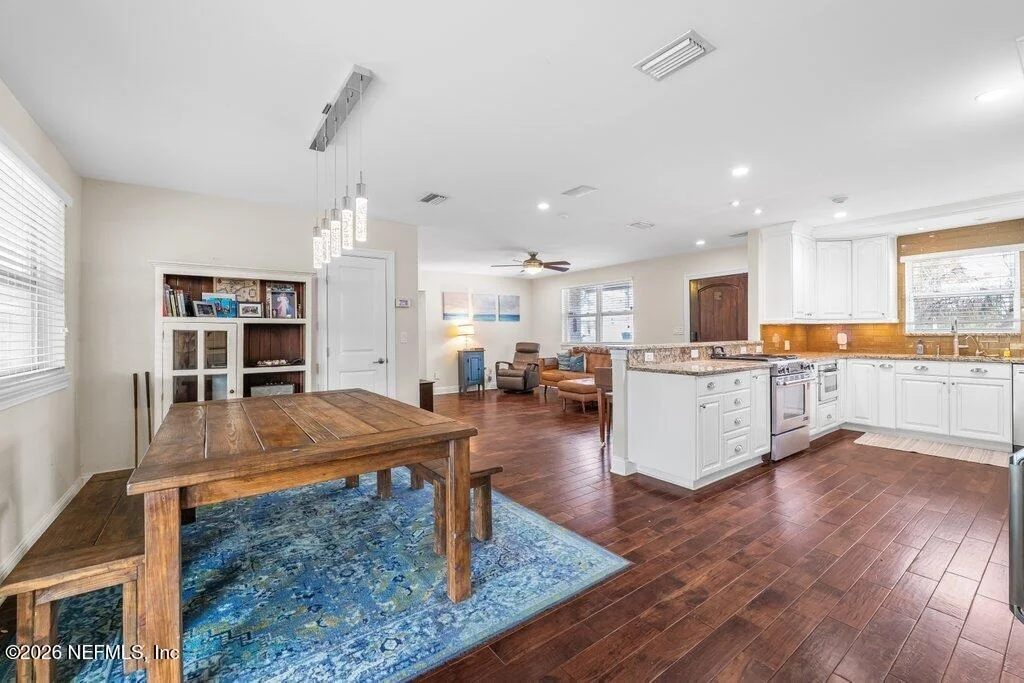 Photo of 5762 HESTON Road