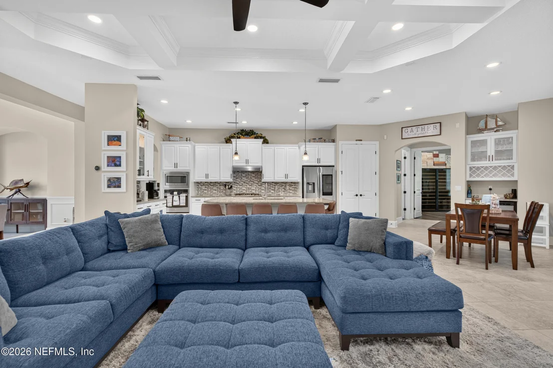 Photo of 287 VALE Drive