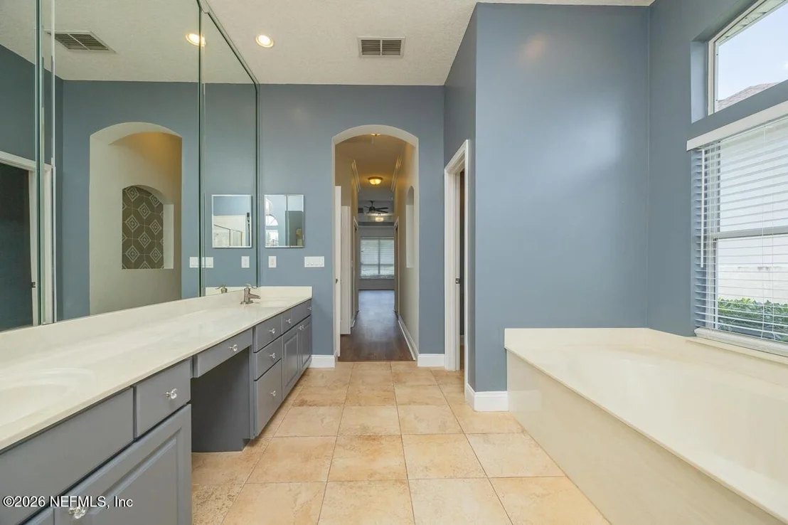 Photo of 1852 HICKORY TRACE Drive