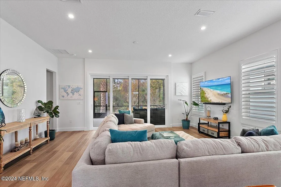 Photo of 150 OCEANVIEW Drive