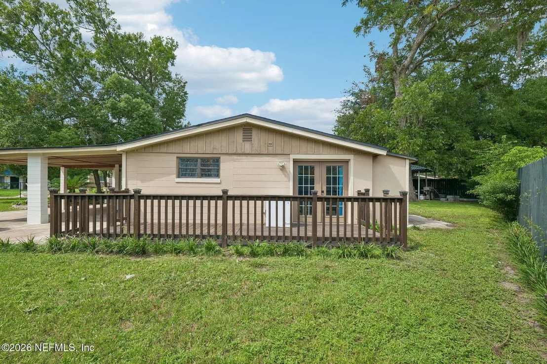 Photo of 5121 DUNSTAN Road