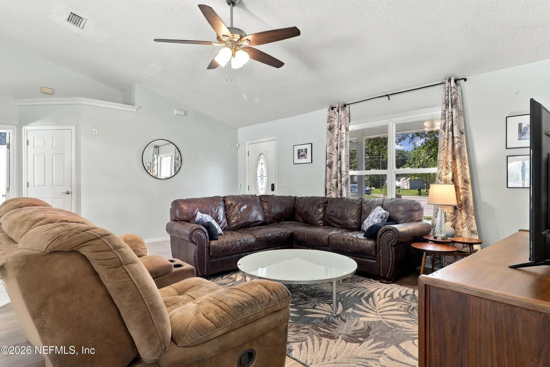Photo of 309 ELEMENTARY Way