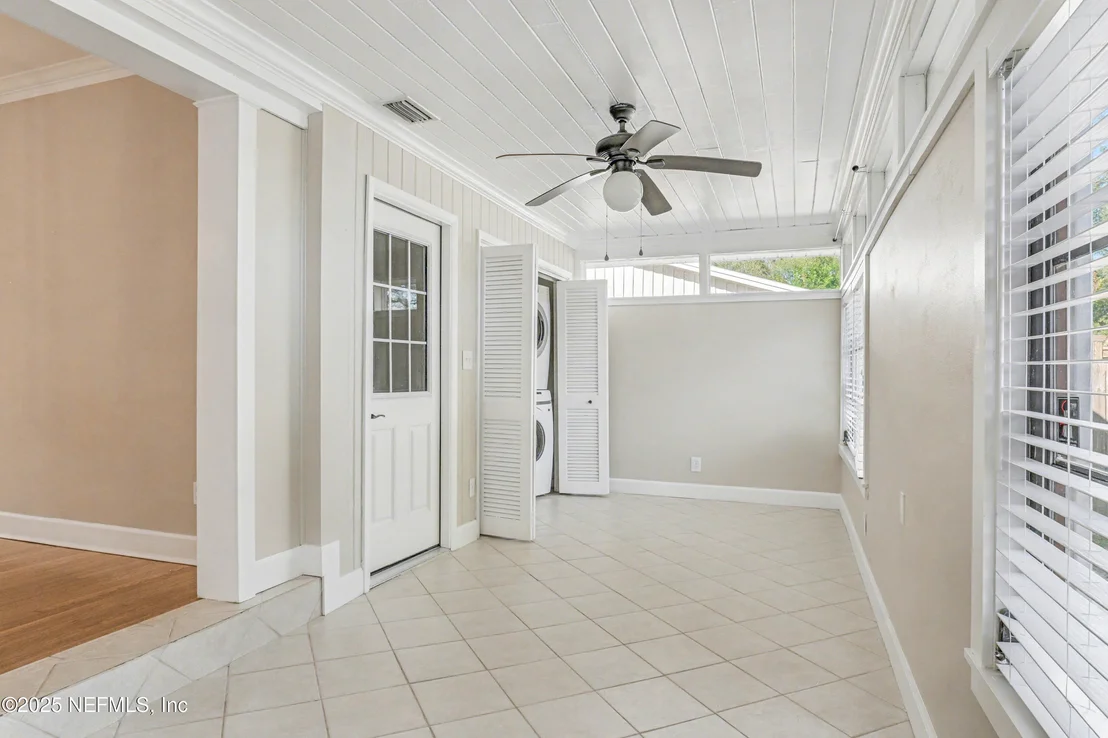 Photo of 2537 BUTTONWOOD Drive