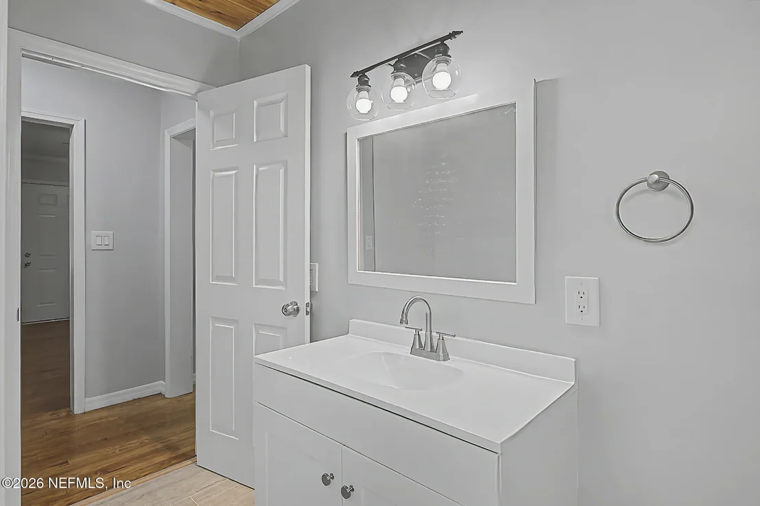 Photo of 330 S 4TH Street