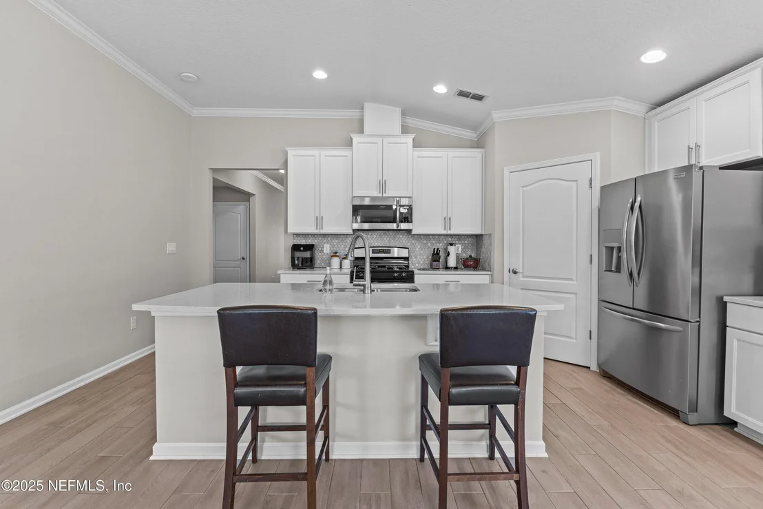 Photo of 1178 SHETLAND Drive