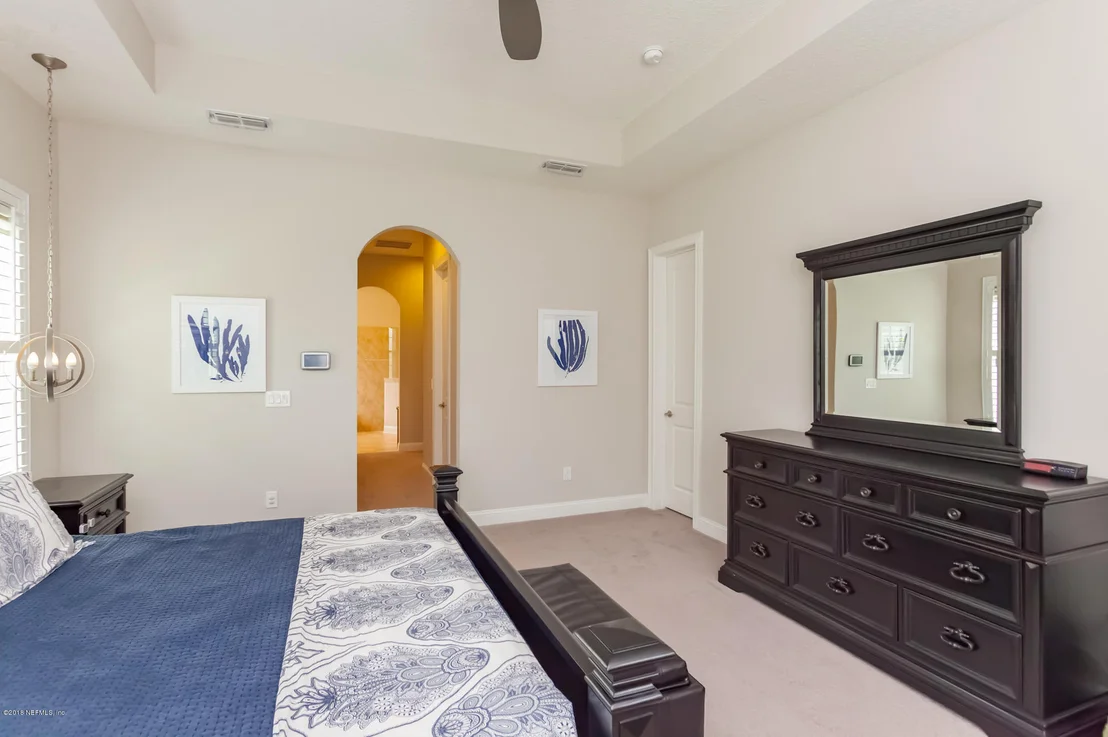 Photo of 216 VALE Drive