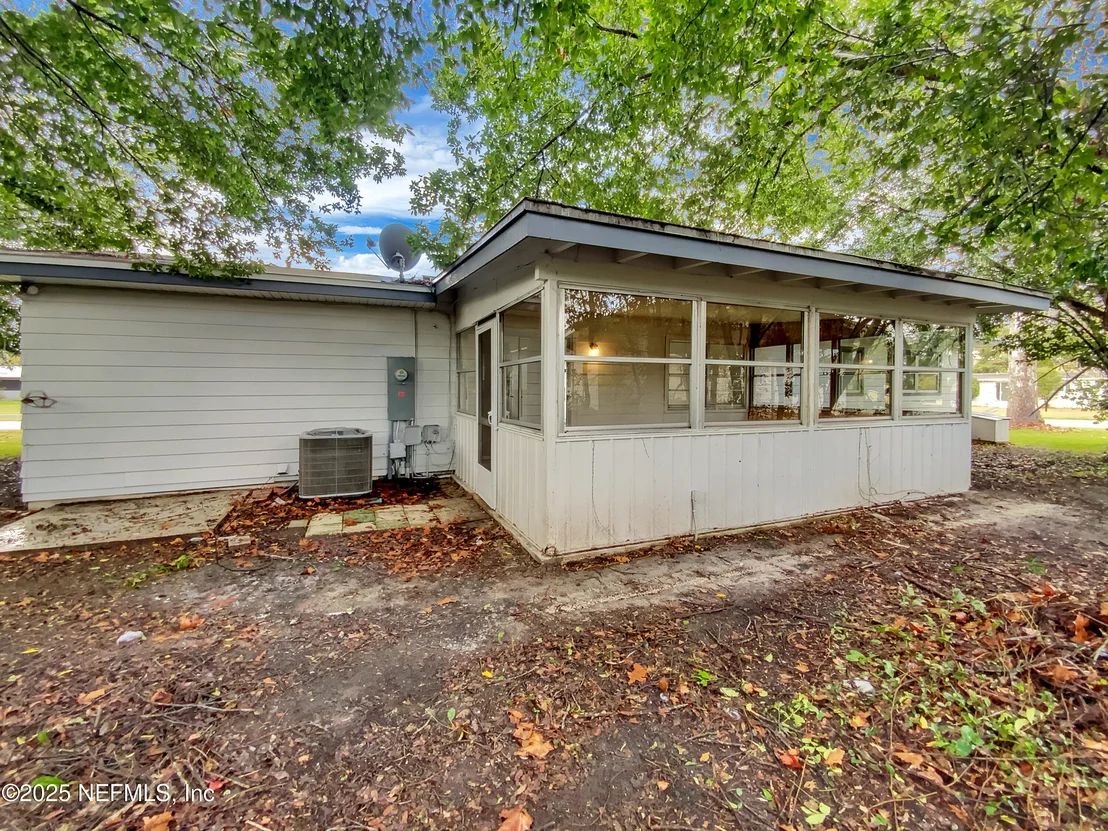 Photo of 158 DELTONA Boulevard