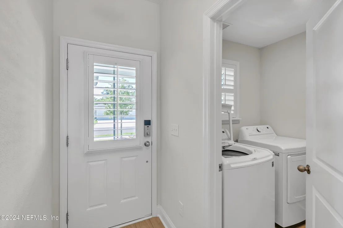 Photo of 595 MEADOW CREEK Drive