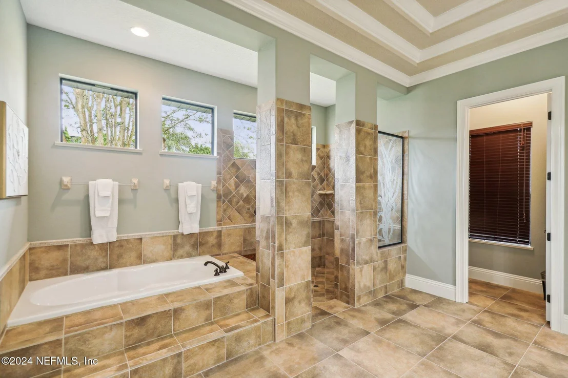 Photo of 1334 REDBOURNE Lane