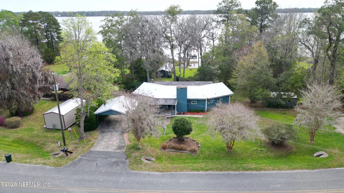 Photo of 176 LAKE Drive