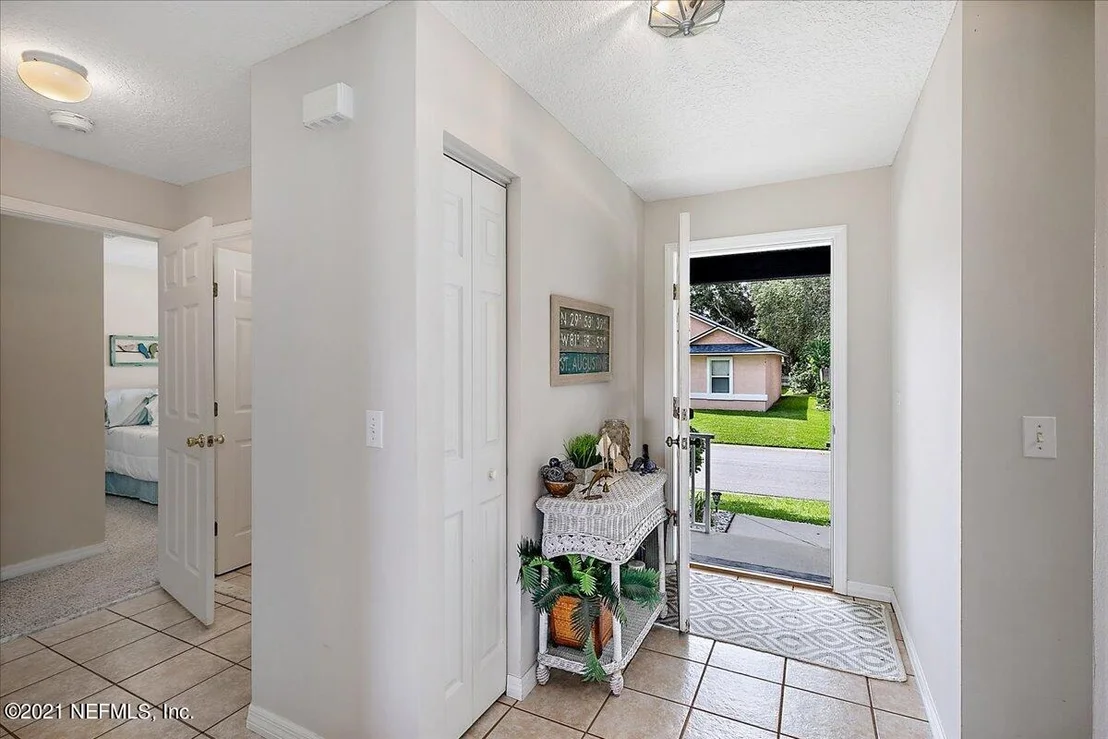 Photo of 440 ISLAND VIEW Circle