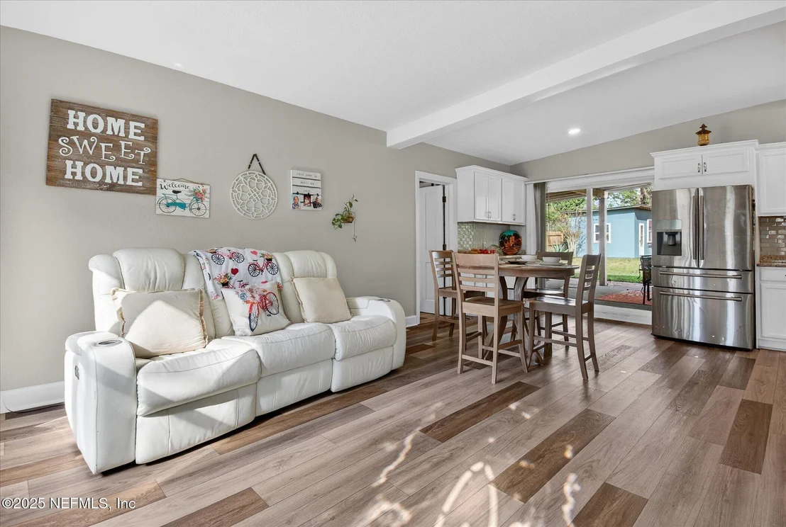 Photo of 3177 LORETTO Road