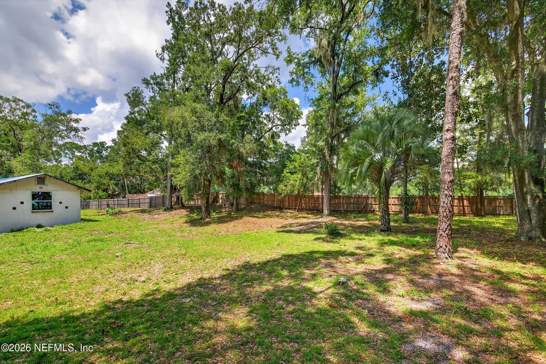 Photo of 9248 RIDGE Boulevard