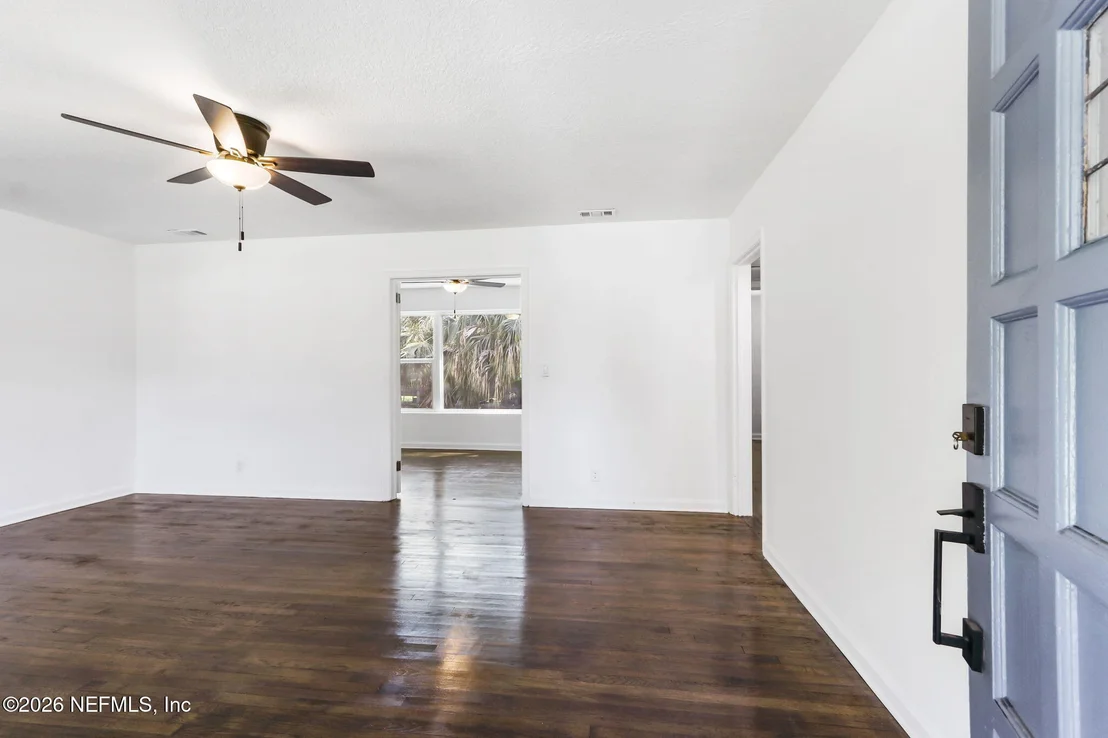 Photo of 1425 SOMERVILLE Road