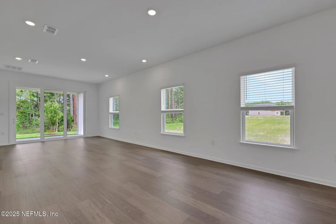 Photo of 530 FARMFIELD Drive